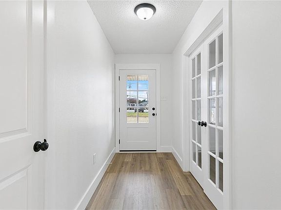 2nd image of 213 Lassalle Dr