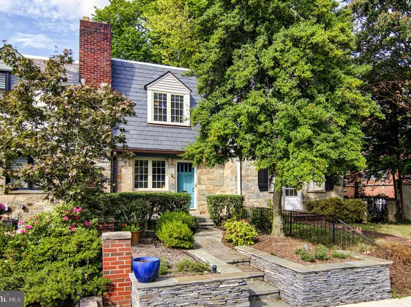 707 Devon Pl, Alexandria, VA 22314