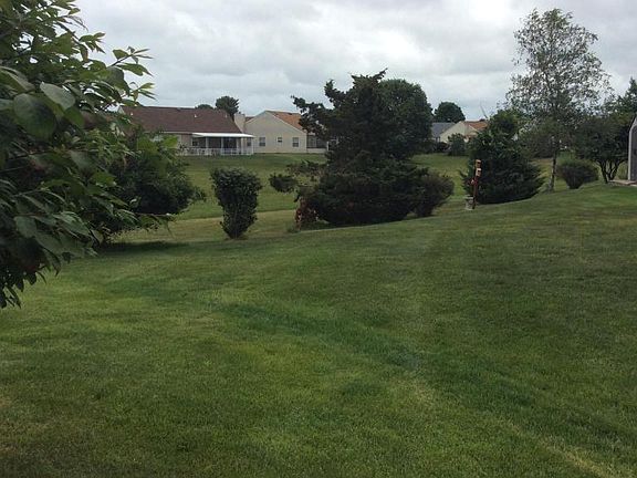 3rd image of 14 Bolton Ct