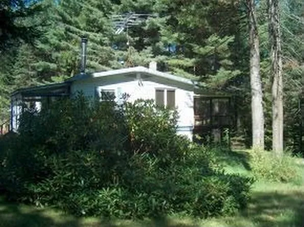 63 Pine St, Warren, VT 05674