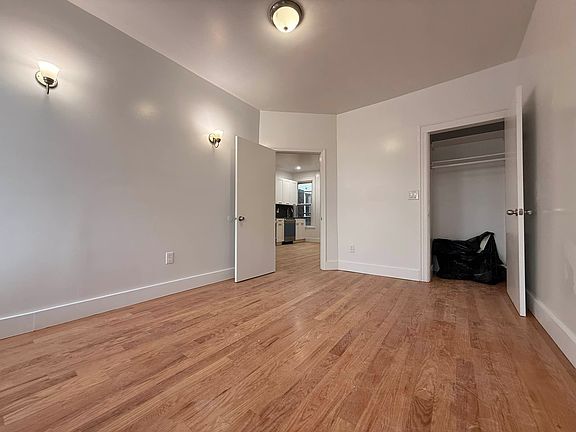 5th image of 172-10 Linden Blvd #2G
