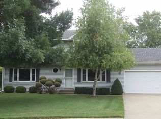 510 Meadows Rd S, Bourbonnais, IL 60914