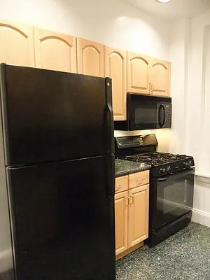Rented by Goldfarb Properties | media 2