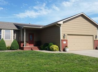 4413 Niblick Dr, Winfield, KS 67156