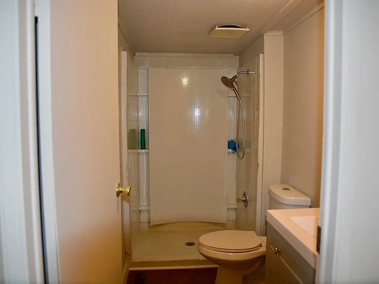 111 Brighton Dr — Photo 14