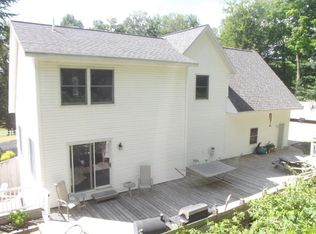 785 W 48th St, Newaygo, MI 49337