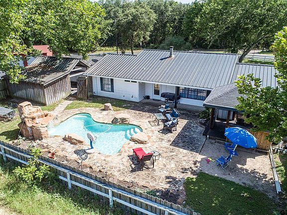 2nd image of 579 County Road 3819