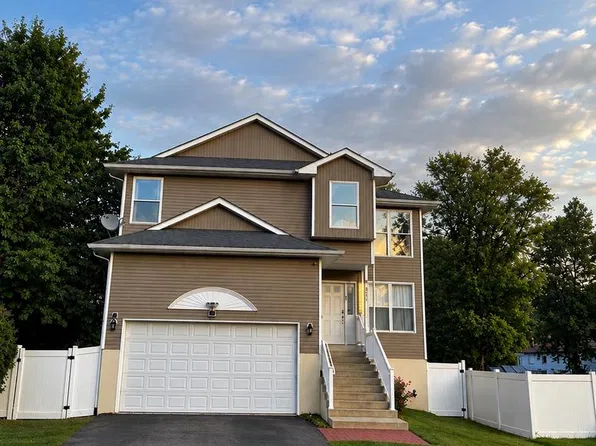 201 S Lippincott Ave, Maple Shade, NJ 08052