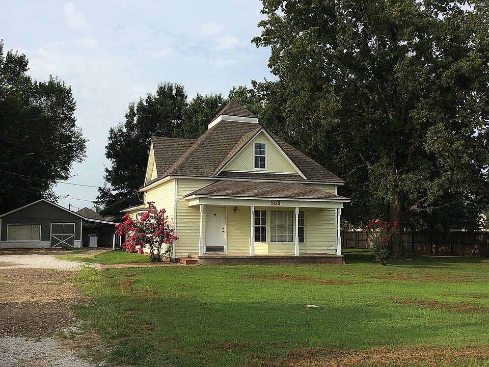 1st image of 506 E Lake Francis Dr