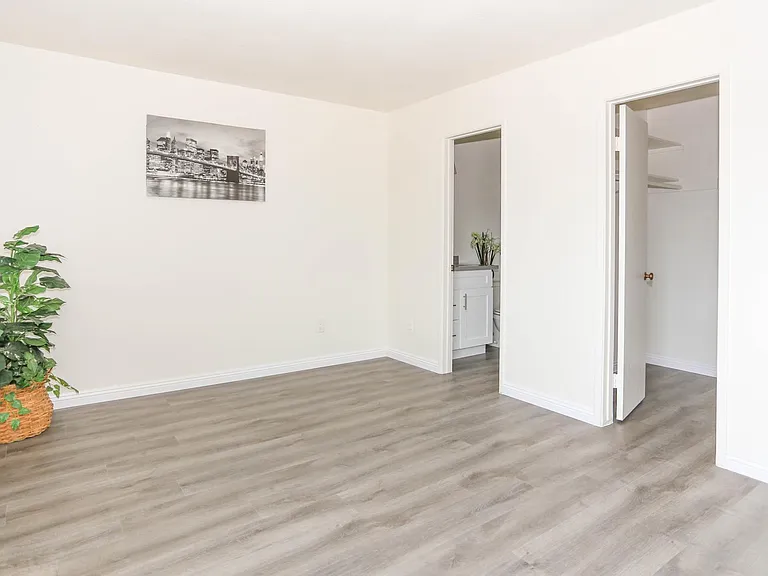 7911 Camino Glorita — Photo 11