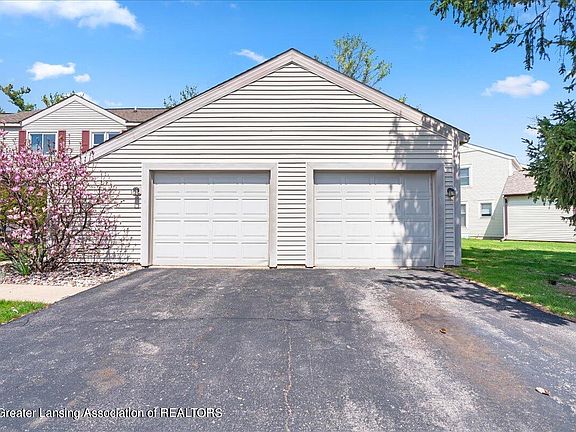3rd image of 7412 Creekside Dr #15