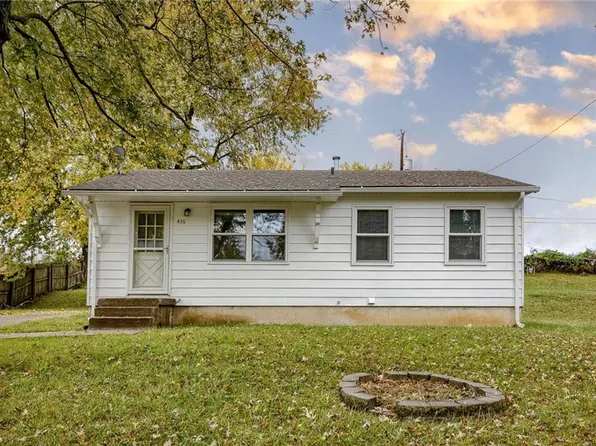 436 N 83rd Pl, Kansas City, KS 66112