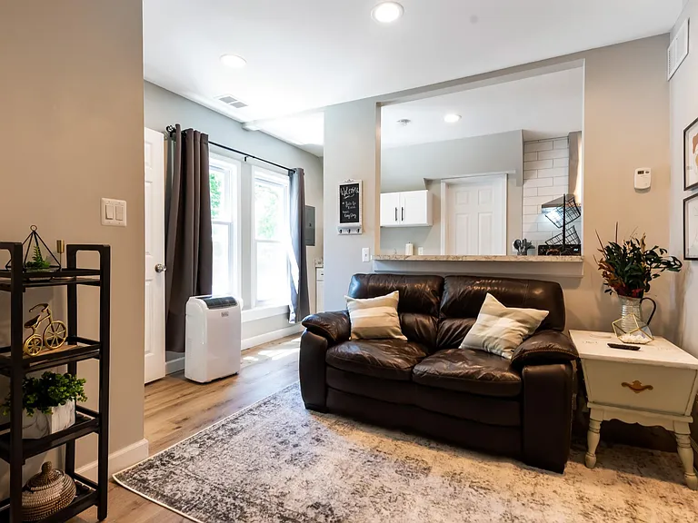278 Euclid St #2 — Photo 10