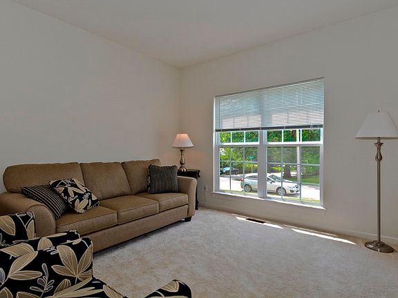 3rd image of 10441 Anzeiger Ave