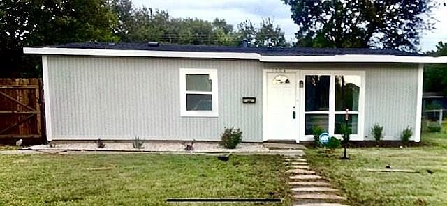 1st image of 1004 Wilkinson Dr