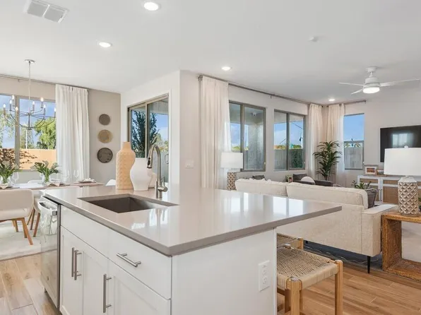 7437 W Gardenia Avenue, Glendale, AZ 85303