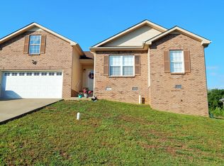 504 Cedar Valley Dr, Clarksville, TN 37043