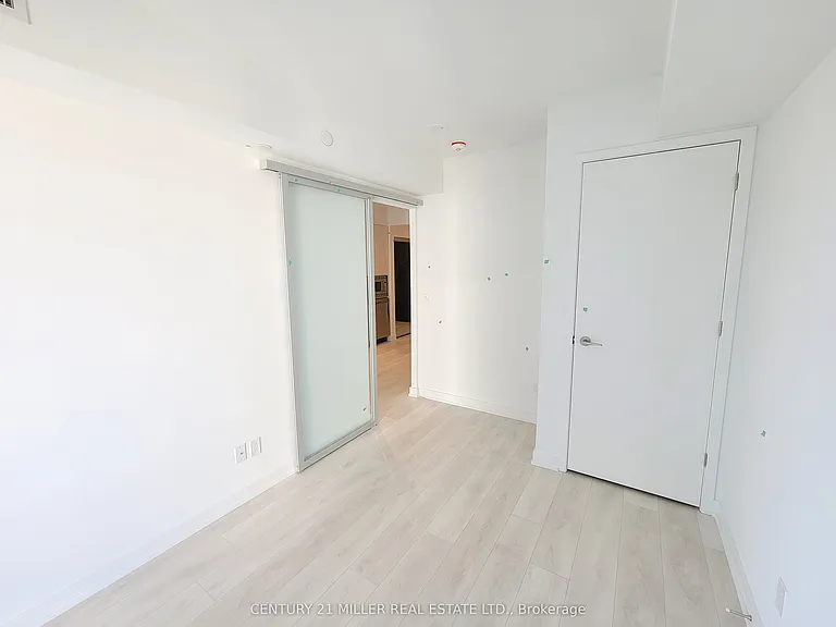 18 Maitland Ter #802 — Photo 25