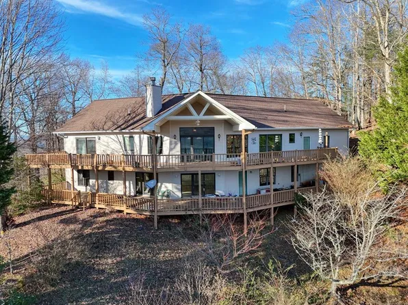 1264 Harris Ridge Rd, Young Harris, GA 30582