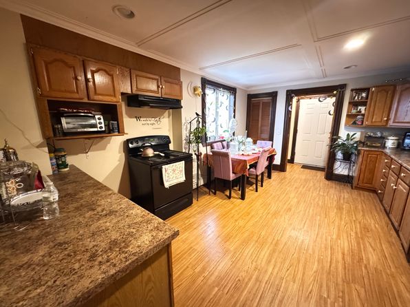 154 Tolman St #4, Westbrook, ME 04092