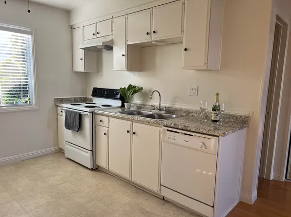 25925 Viana Ave APT 1, Lomita, CA 90717