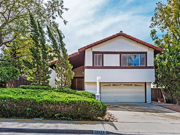 4th image of 11121 Briarcliff Dr