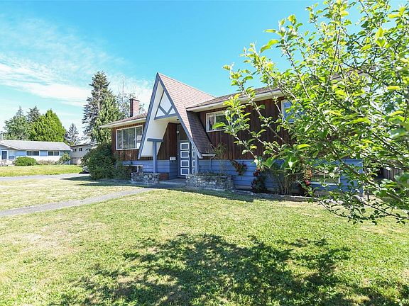 2nd image of 2029 Cedar Cres