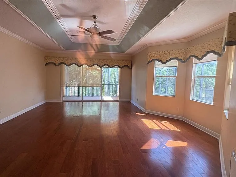 10547 Martinique Isle Dr — Photo 15