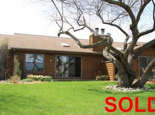 30 Harbor Point Ct, Winneconne, WI 54986