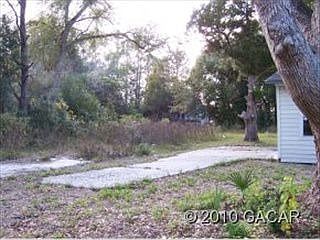 2nd image of 1615 NE 10th Ave