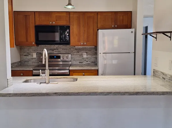 679 S Kihei Rd APT D206, Kihei, HI 96753