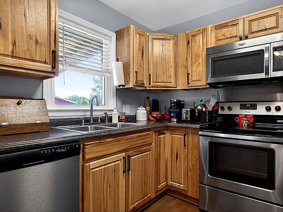 3rd image of 229 Union Hill Rd