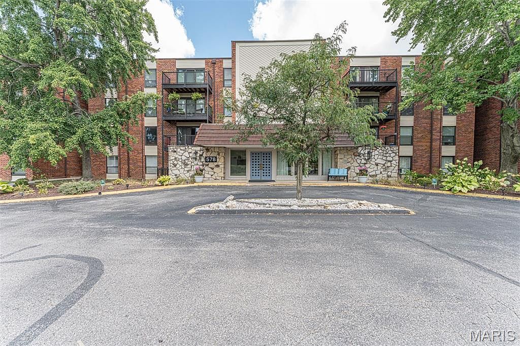 578 Sarah Ln APT 405