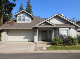 9220 N Stoneridge Ln, Fresno, CA 93720