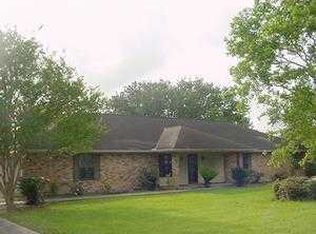 8818 Westwood Dr, Abbeville, LA 70510