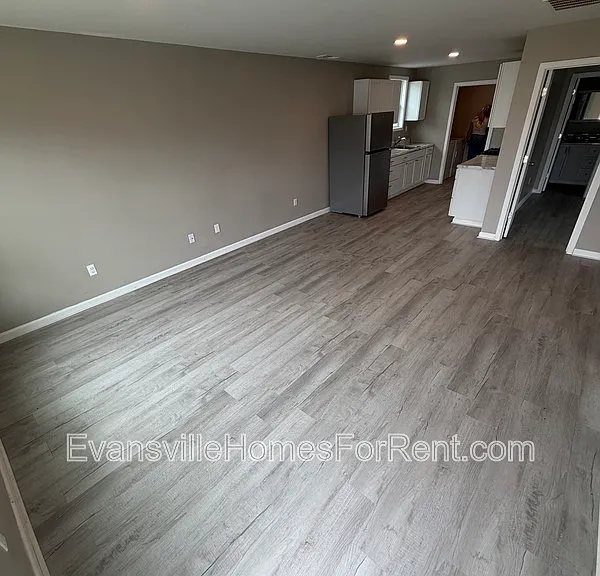1404 Oakley St — Photo 2