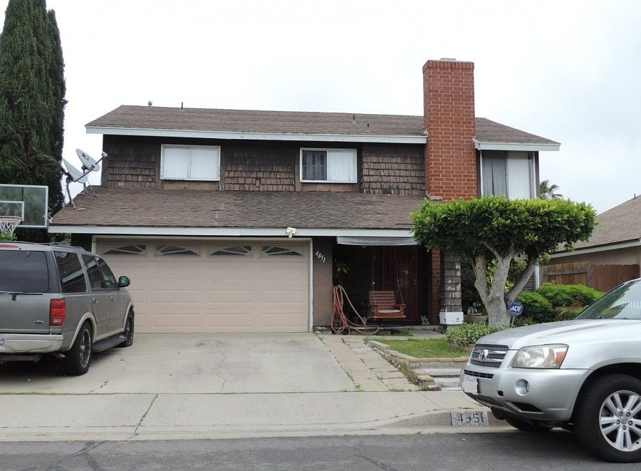 1st image of 4851 Mount Royal Pl