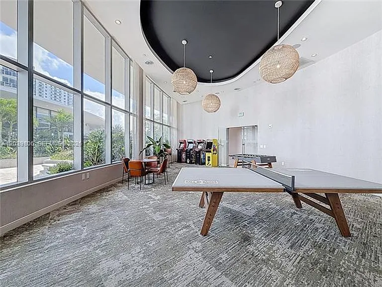700 NE 24th St #4904 — Photo 39