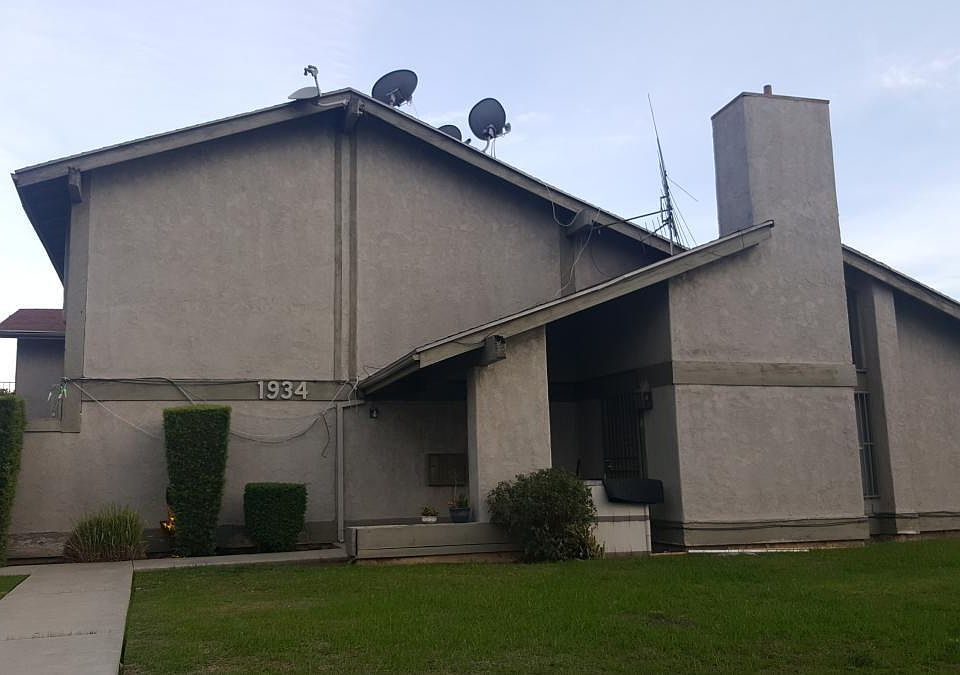 Front of apartment complex
