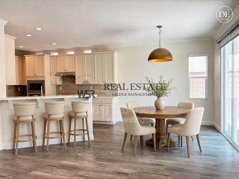 5798 Mapleview Dr — Photo 6