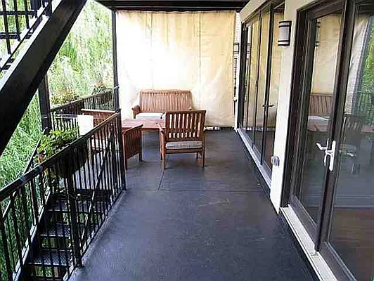 Sold by Hudson Place Realty | media 3