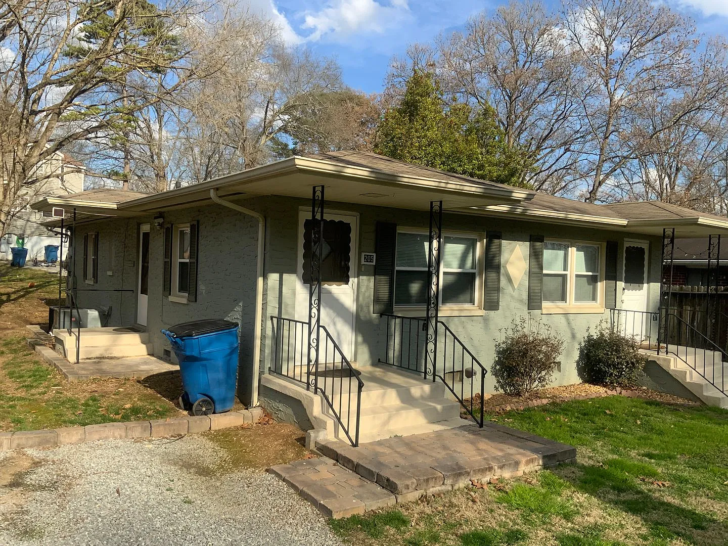 Red Bank - Adorable 1 Bedroom Available — Photo 2