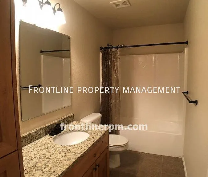 572 S Blue Pine Ln — Photo 10