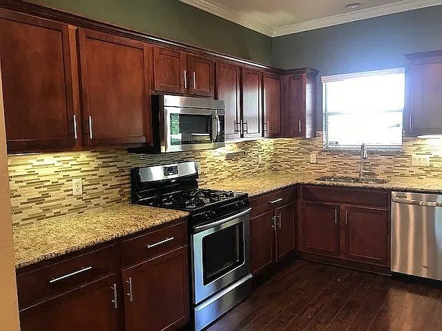 4 bed, 2.5 bath, 1664 sqft, $2,250 — Photo 3