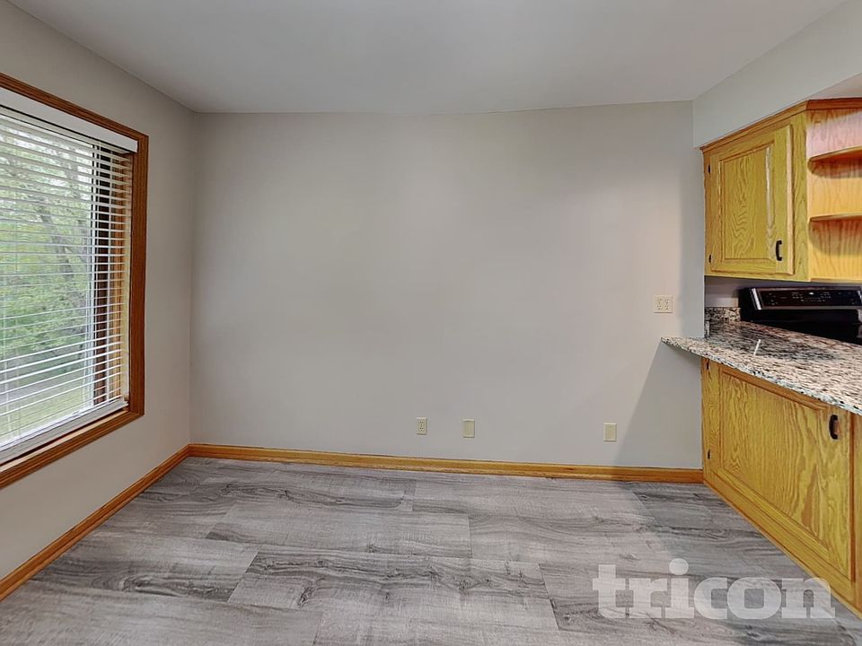 1st image of 1928 149th Ave NE