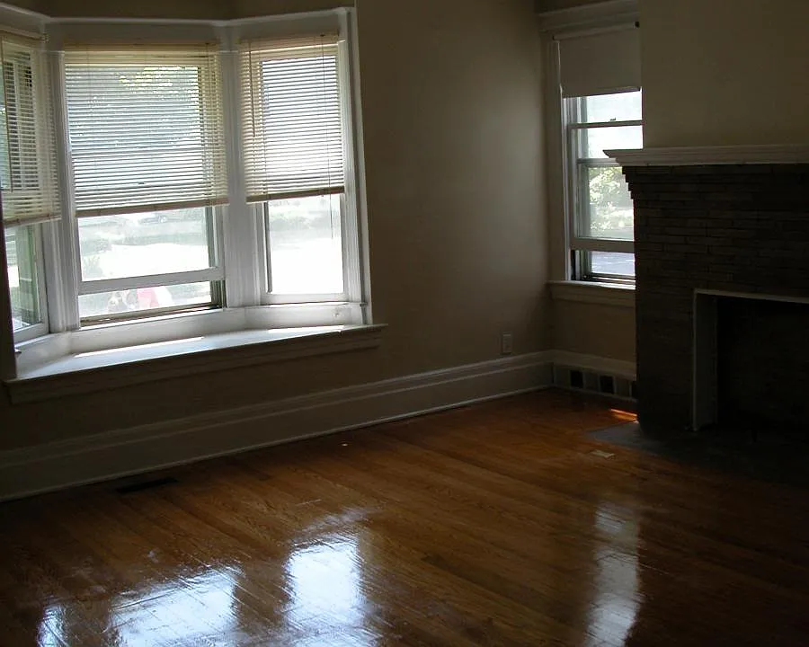 115 Vassar St #1