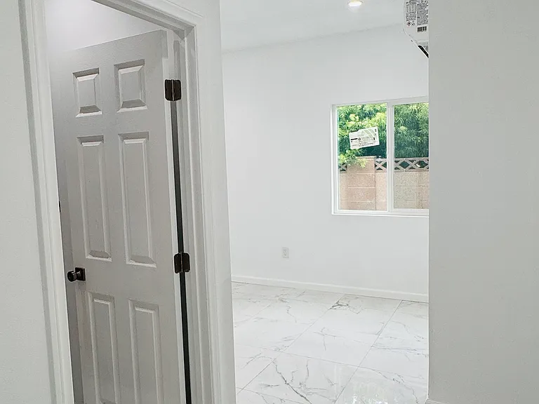 6245 Chapman Ave — Photo 5