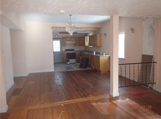 1520 Liberty Ave, Terre Haute, IN 47807