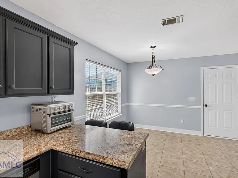 182 Grandview Dr — Photo 11