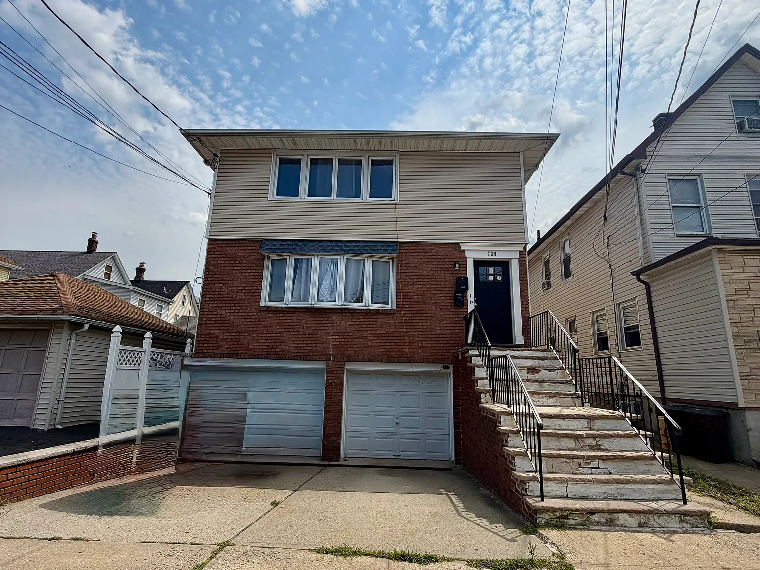 3 bed, 1900 sqft, $3,100 — Photo 2